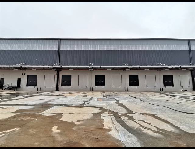 13,000M² WAREHOUSE TO LET IN GLEN MARAIS